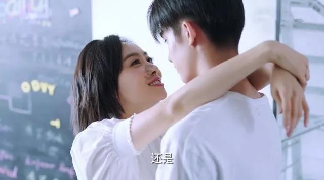 时尚发型女孩