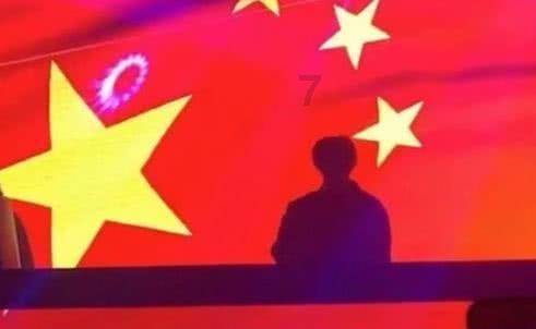 蔚来ET5t气动避震 低趴姿态