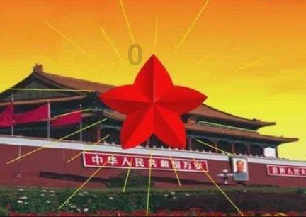 卫衣和黑色丝袜混搭适合哪个年龄段的女生？