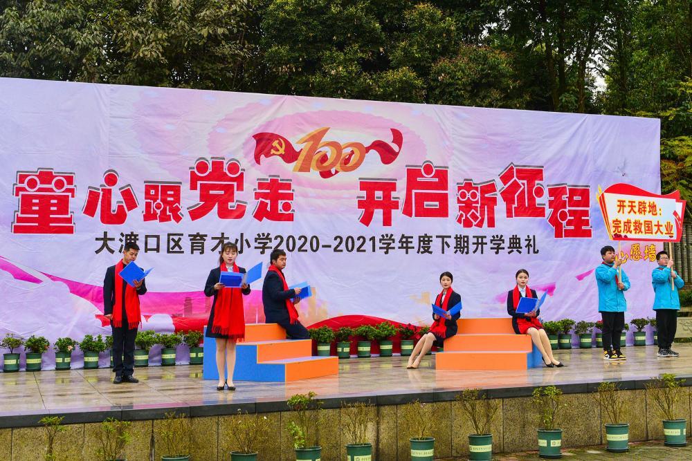 新兵擅自摸美军阵地抓俘空手而归，连长：关禁闭，团长：给他记功