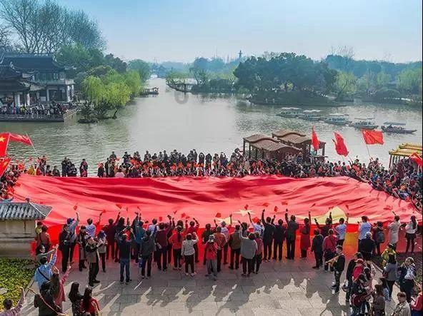 卡通小车找不同