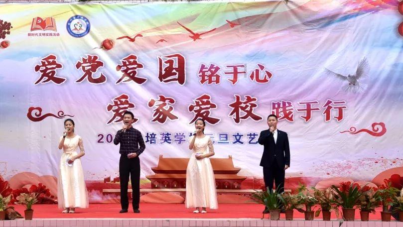 帮别人还信用卡结果卡被银行封了 怎么办游戏画面