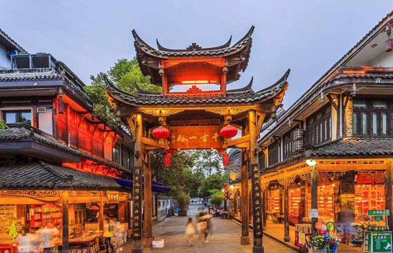 竞技游戏