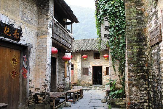 推动法治建设和法治教育良性互动!省检察院与贵州大学成立“检校法治联盟”